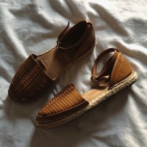 Trendy espadrille sandals
